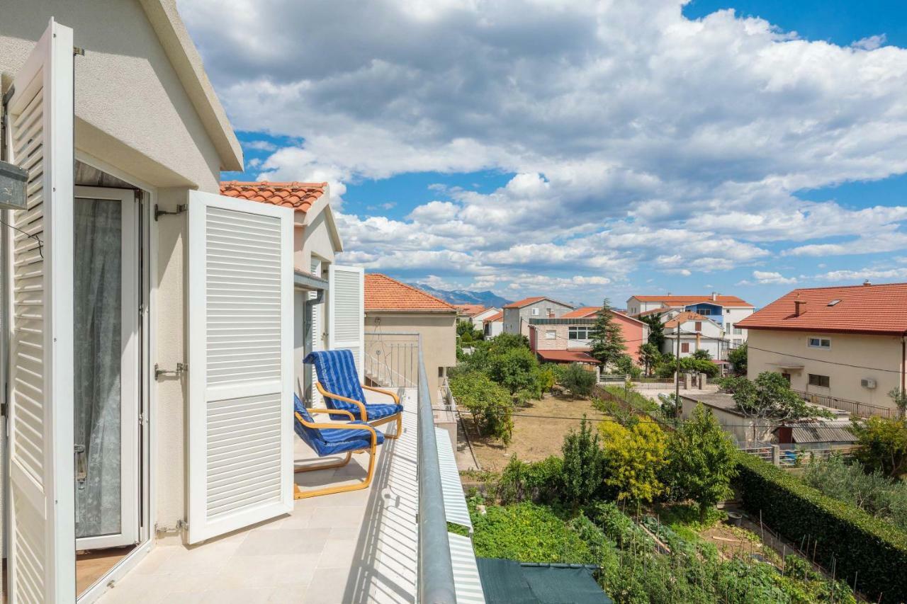 Otium Apartment Kastela Bagian luar foto