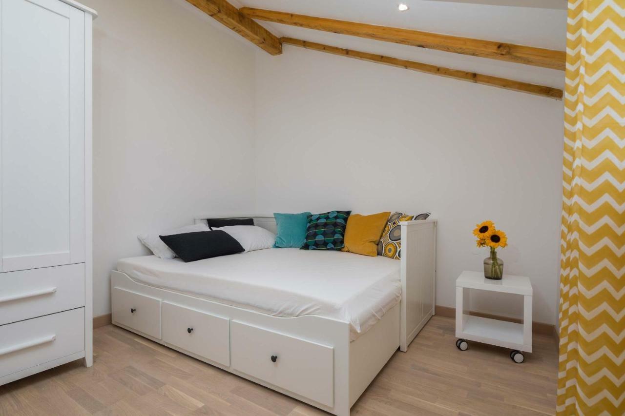 Otium Apartment Kastela Bagian luar foto