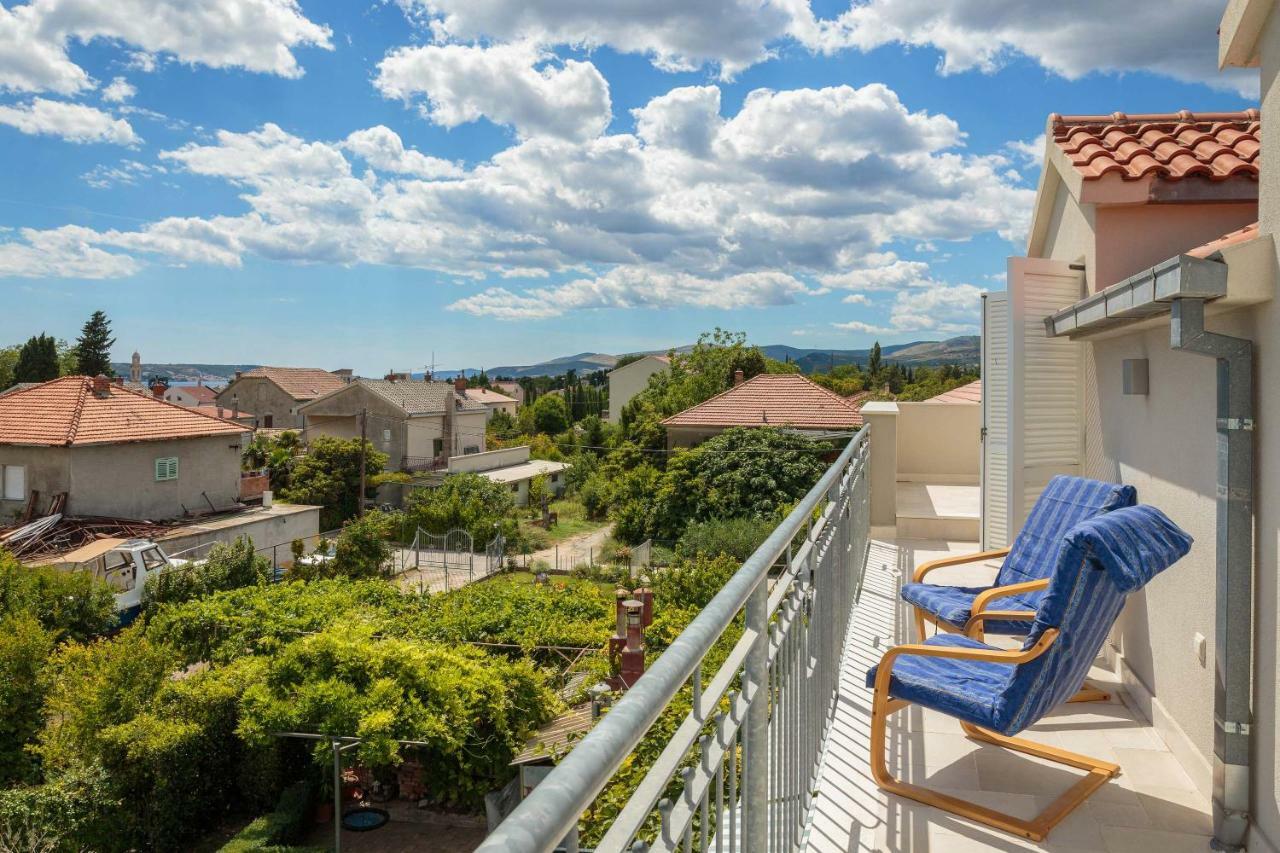 Otium Apartment Kastela Bagian luar foto